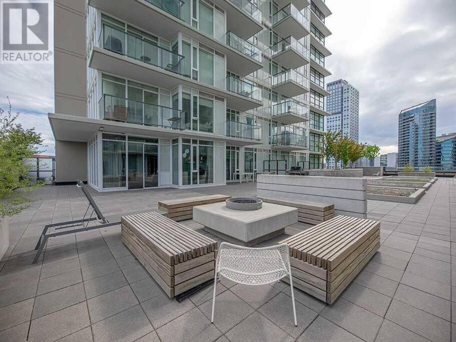 Modern Suite Calgary Downtown 5 Min Walk Stampede Eksteriør billede