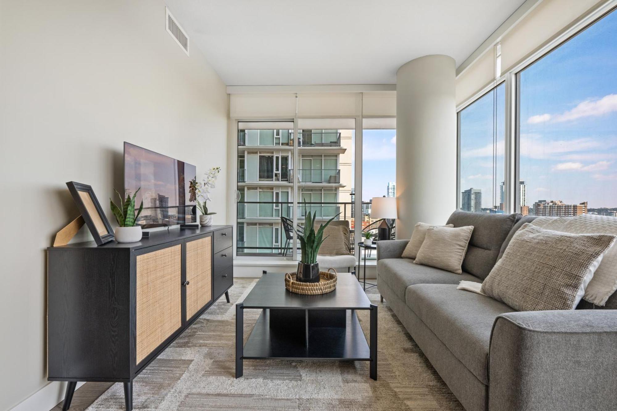 Modern Suite Calgary Downtown 5 Min Walk Stampede Eksteriør billede
