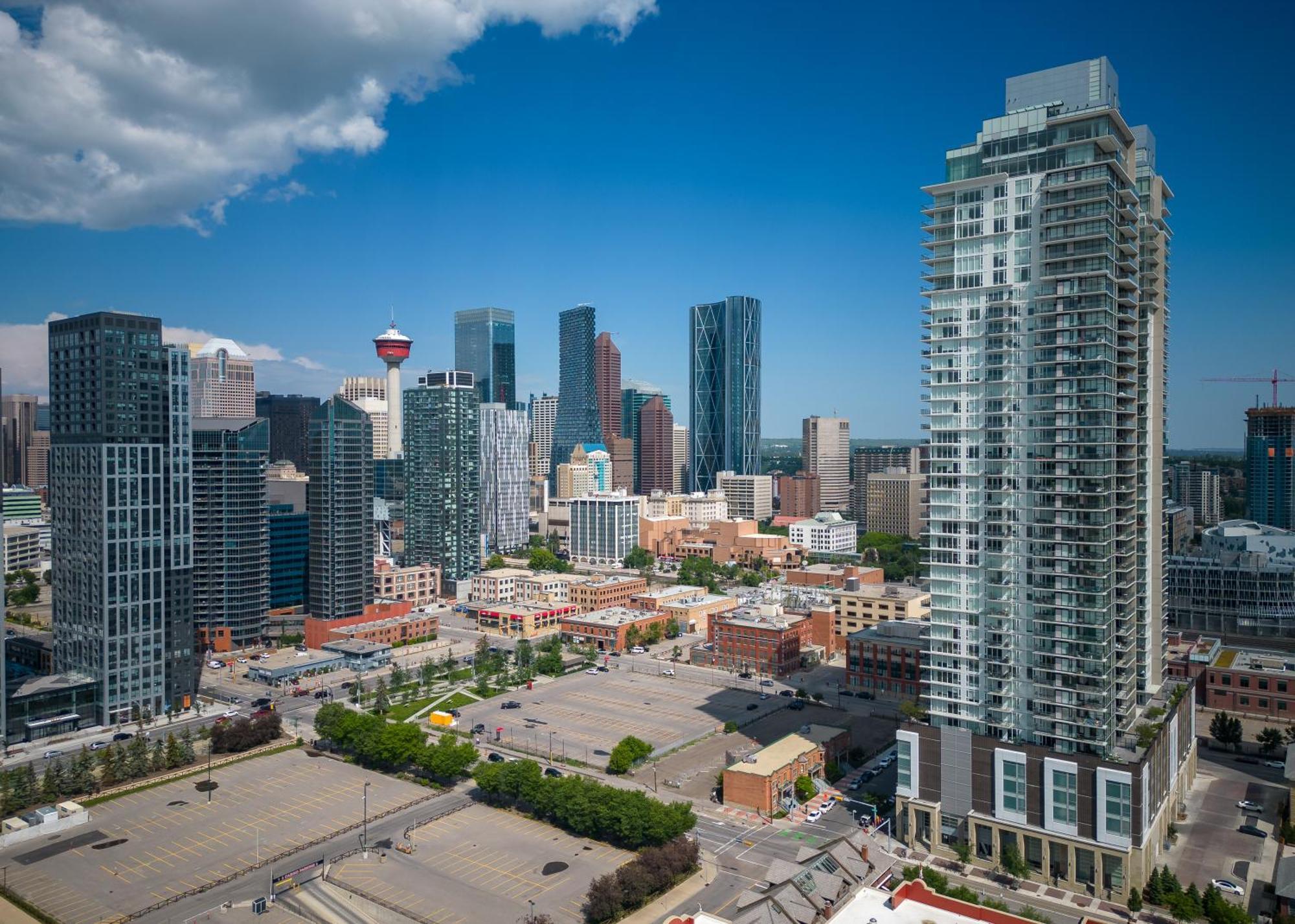Modern Suite Calgary Downtown 5 Min Walk Stampede Eksteriør billede