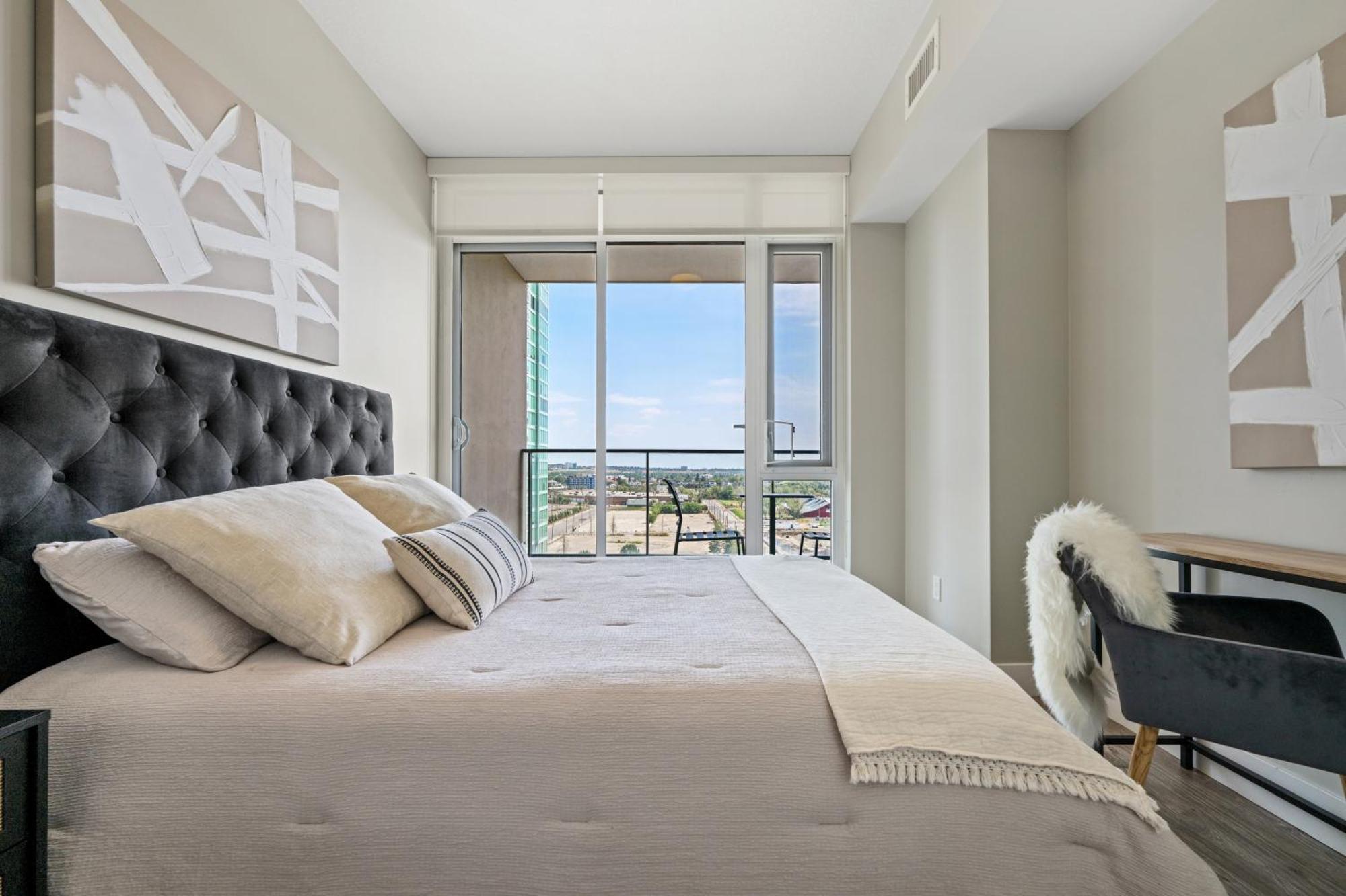 Modern Suite Calgary Downtown 5 Min Walk Stampede Eksteriør billede