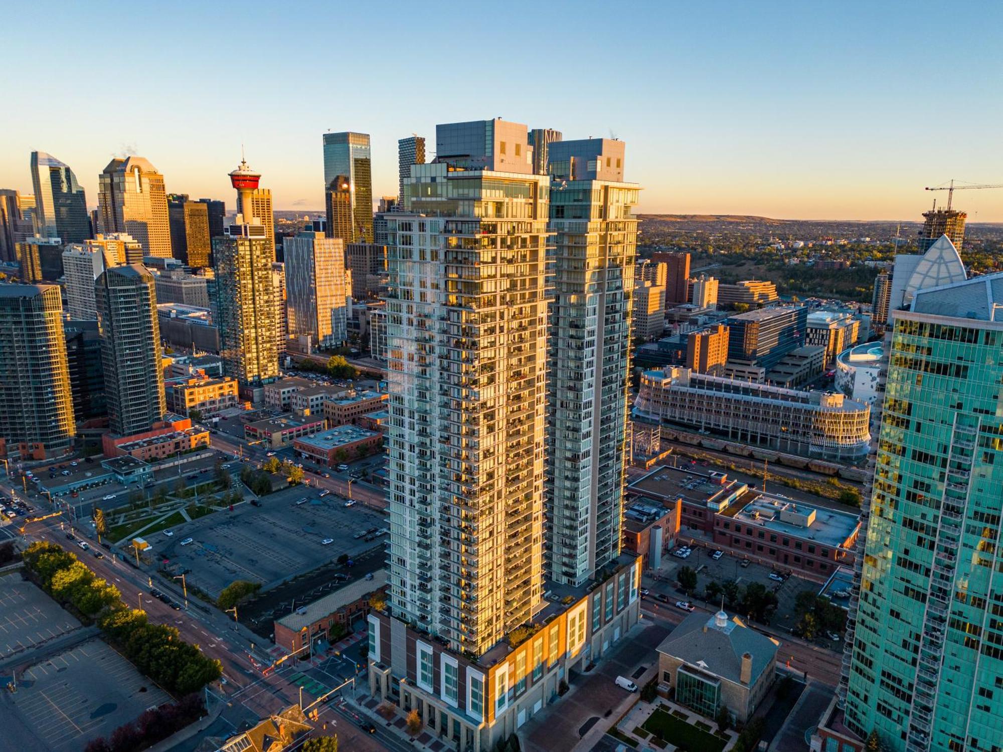 Modern Suite Calgary Downtown 5 Min Walk Stampede Eksteriør billede